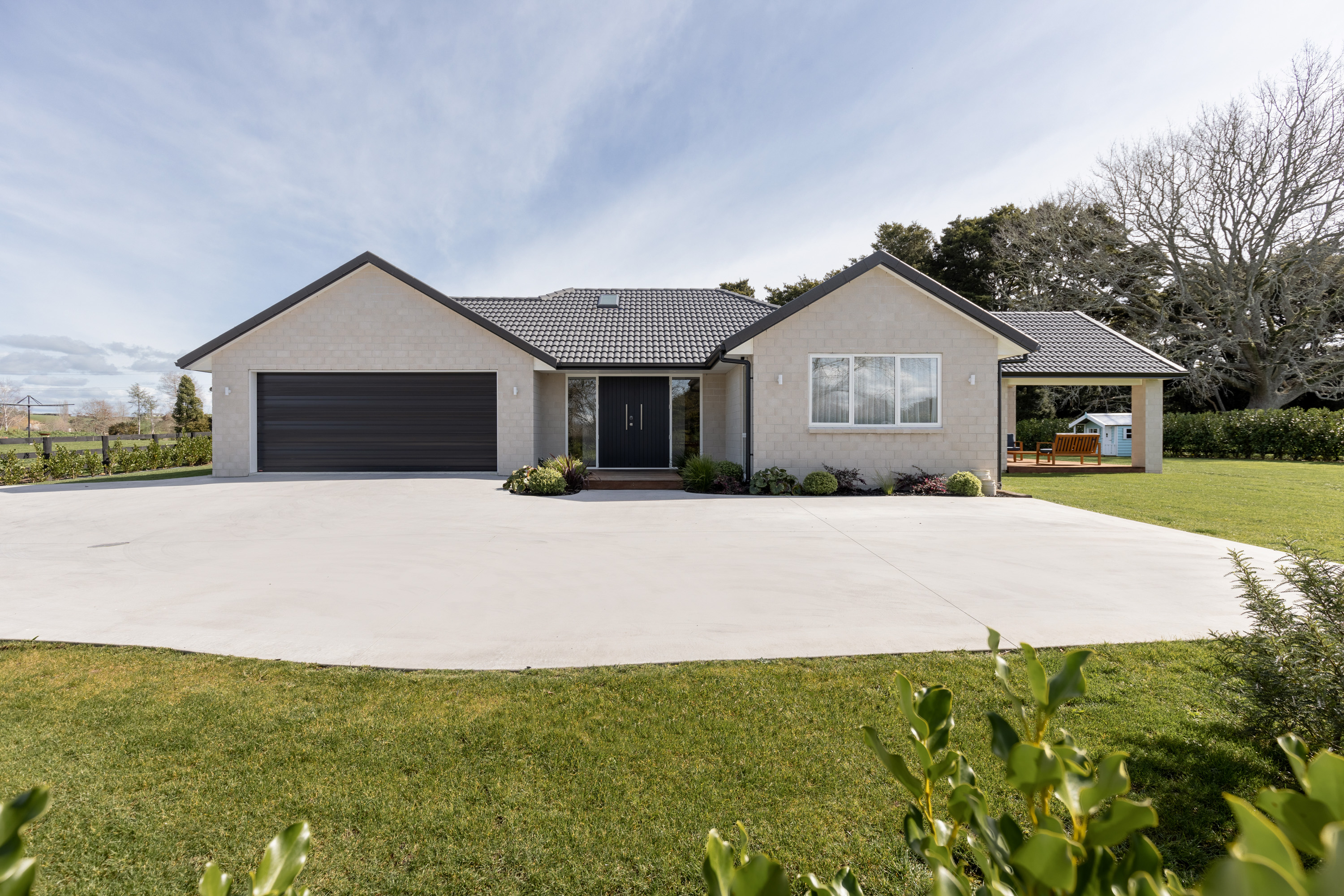 003 475B Kuranui Road Web