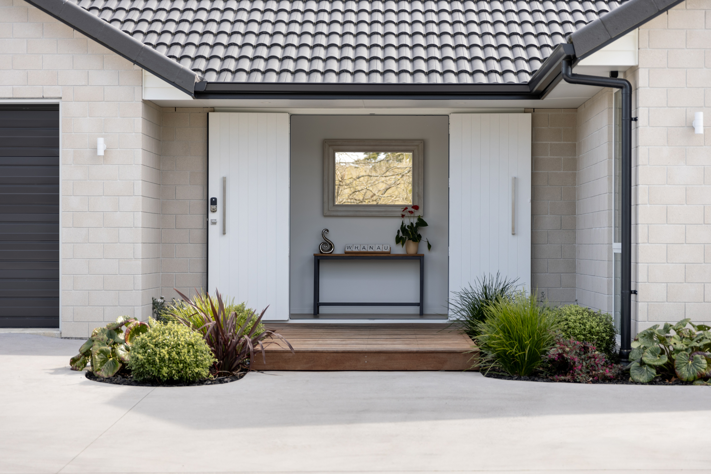 013 475B Kuranui Road Web