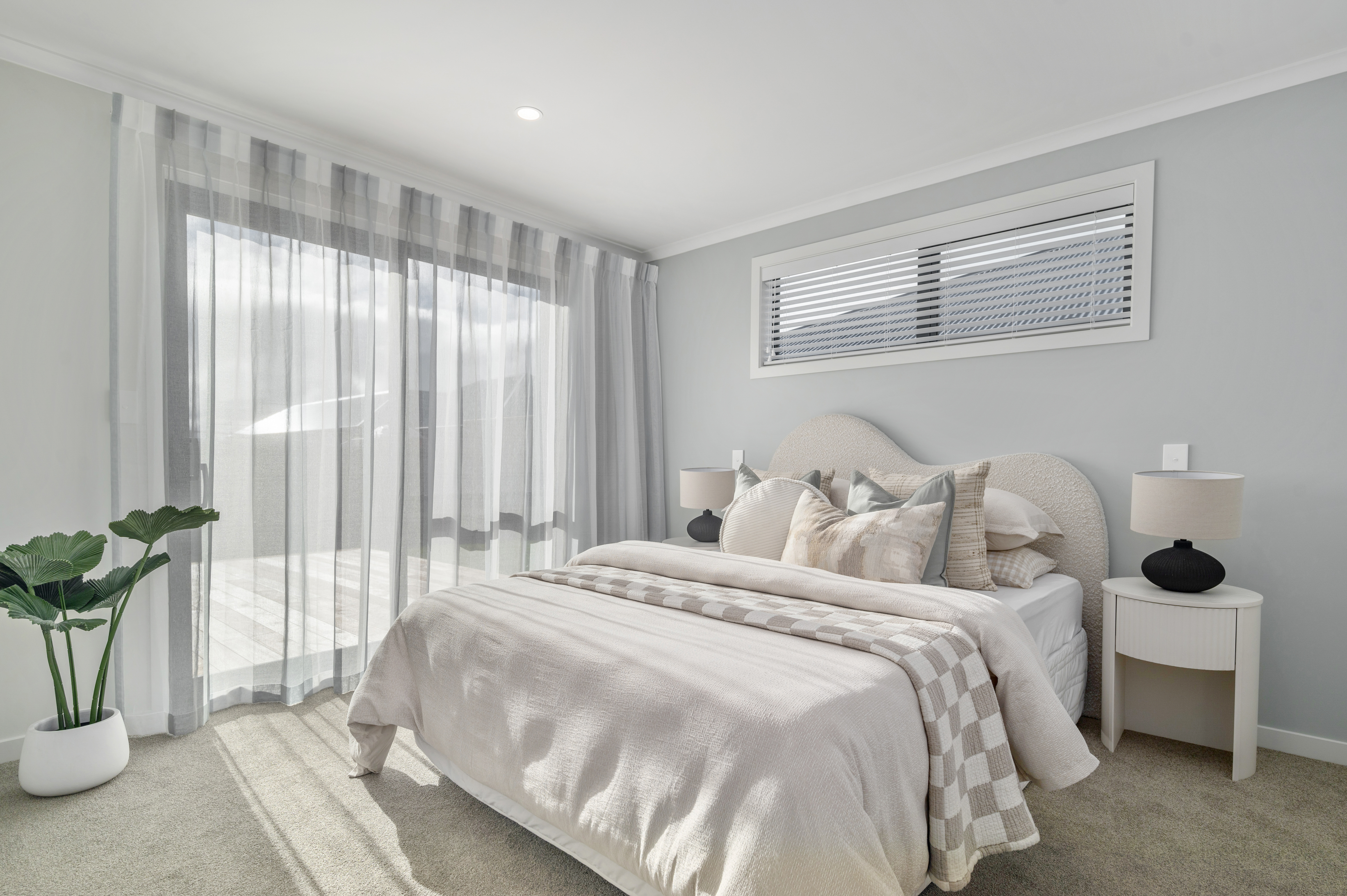 015 Open2view ID593833 99 Harakeke