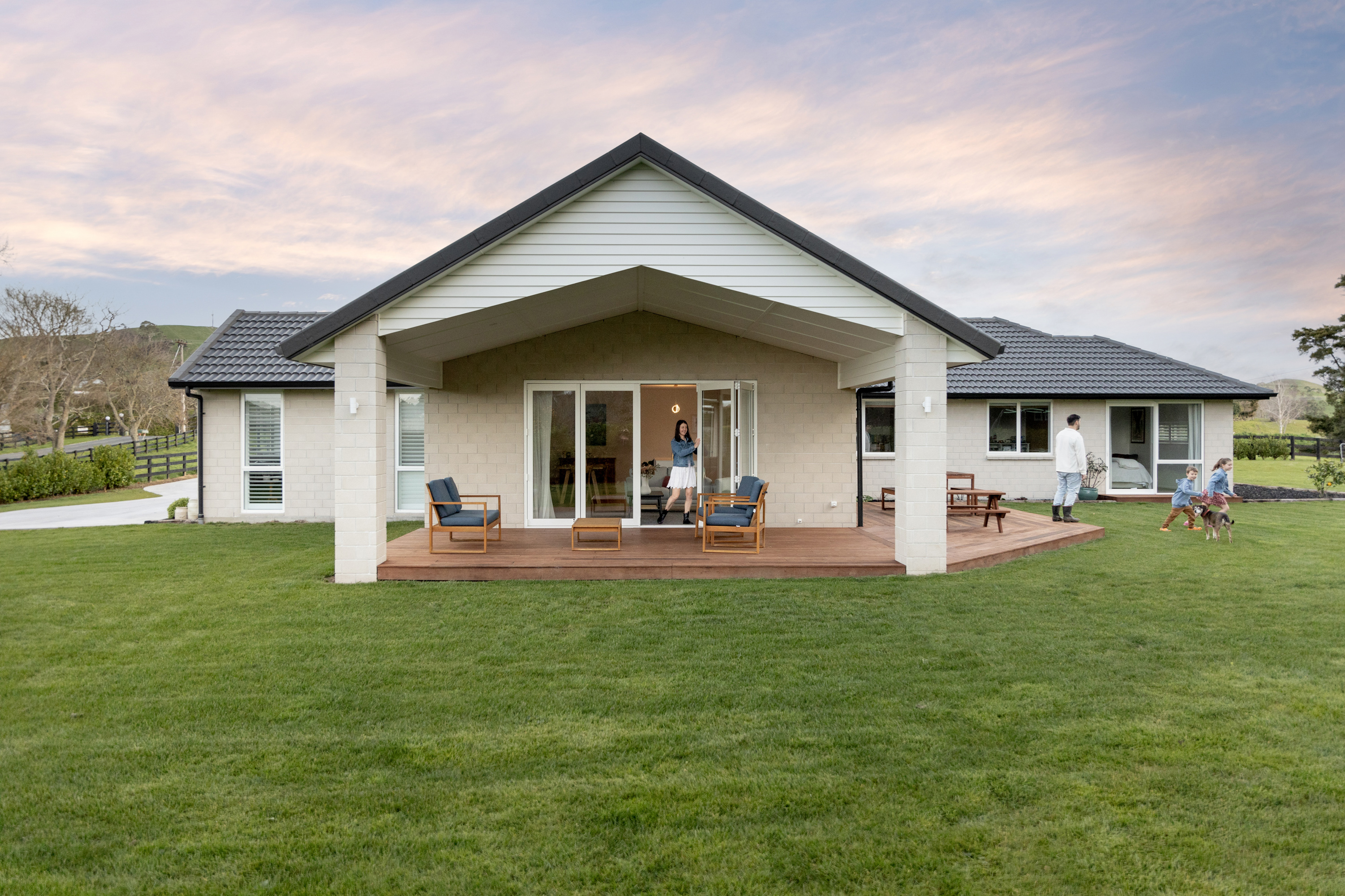 031 475B Kuranui Road Web