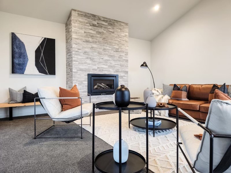 Full Lounge