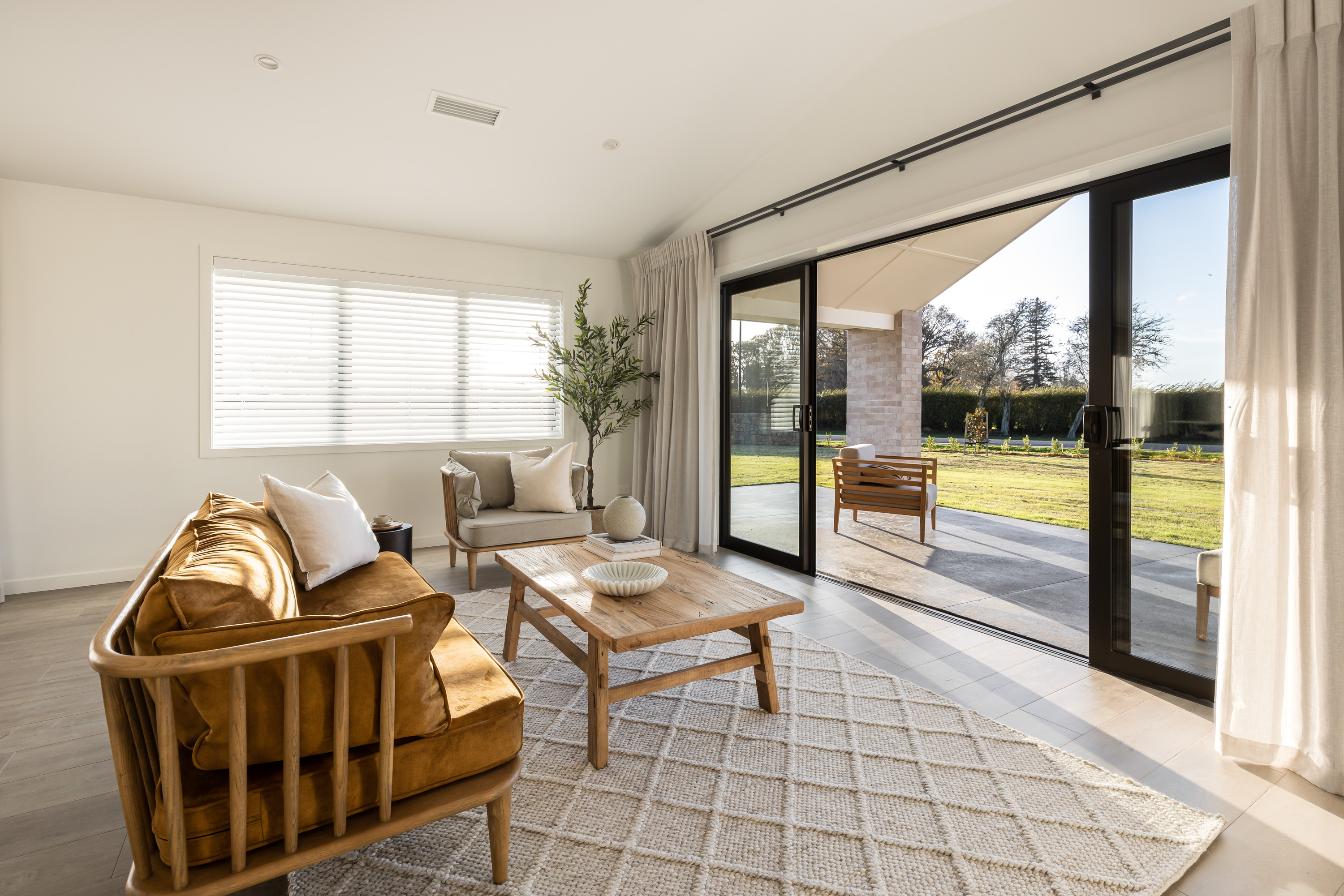 Cambridge Showhome Web 35