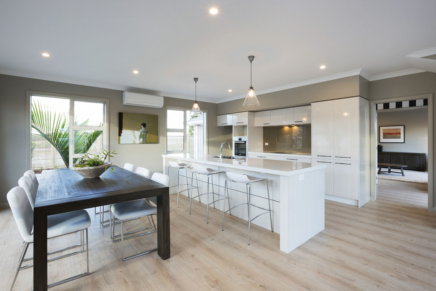 2 Sandalwood Way 13