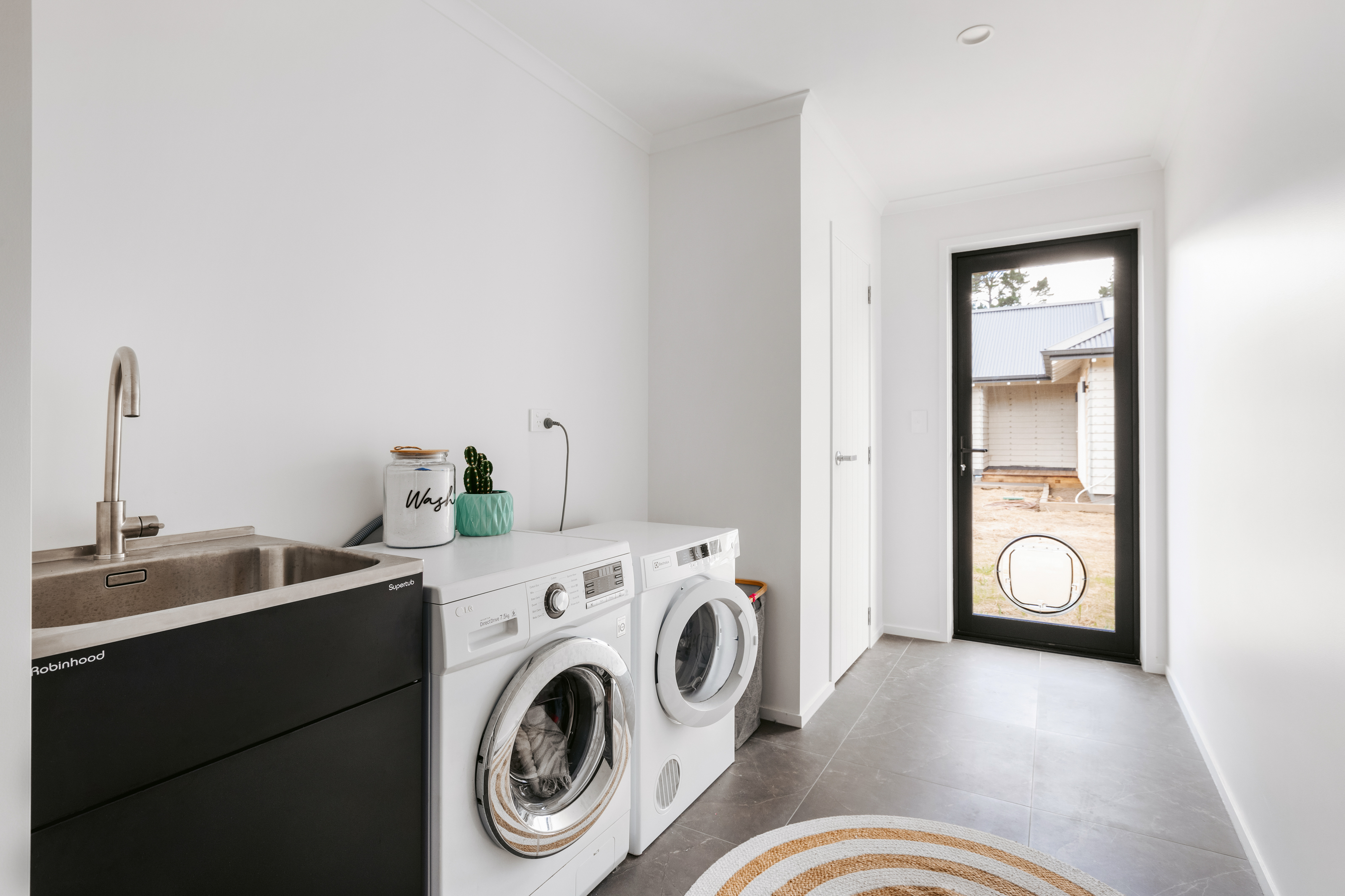 49 Baxendale Web 24