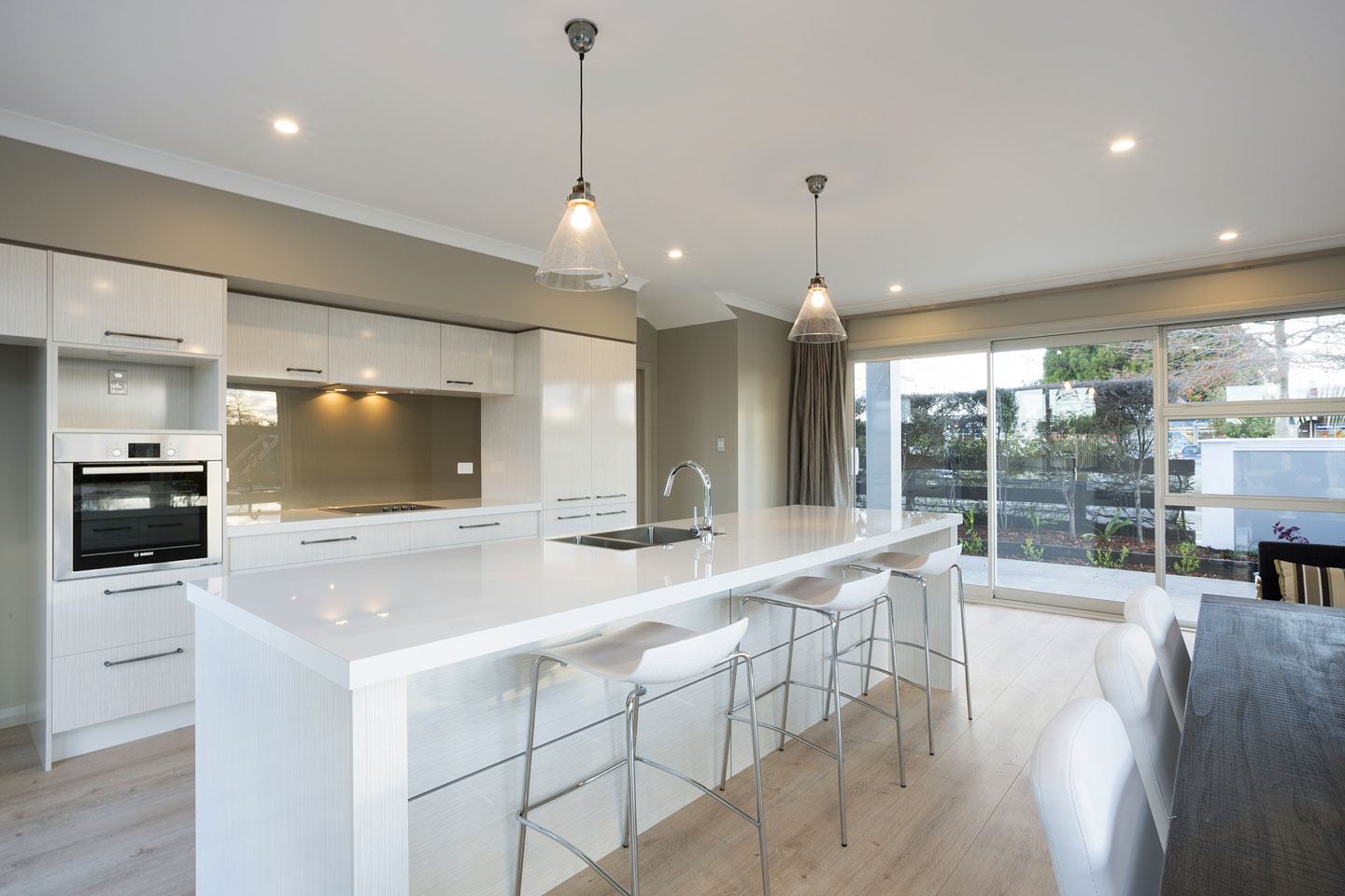 2 Sandalwood Way 07